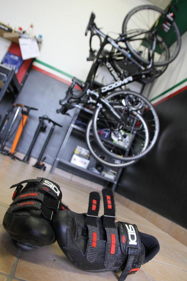 Lo Scoiattolo Piedmont Bike Hotel Pralormo Exterior foto