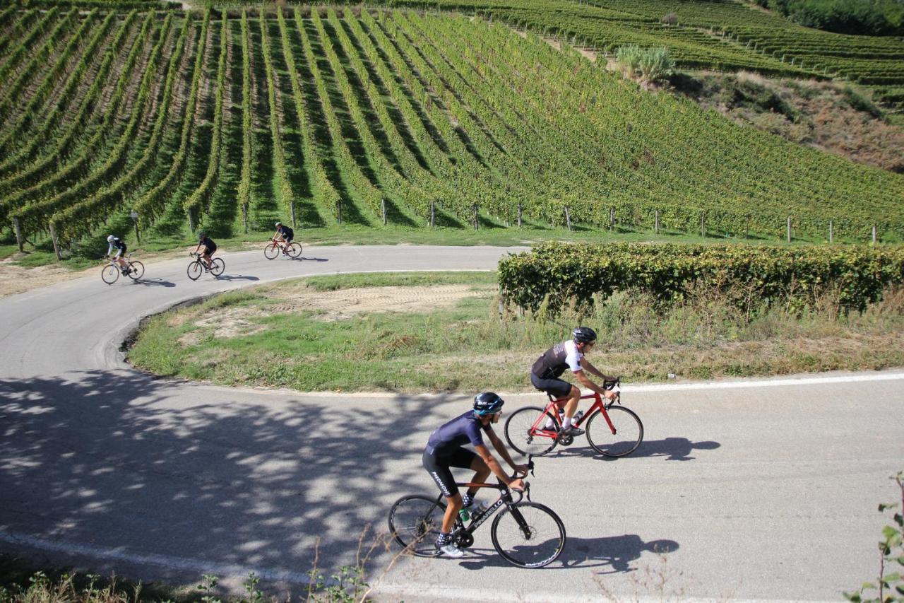 Lo Scoiattolo Piedmont Bike Hotel Pralormo Exterior foto